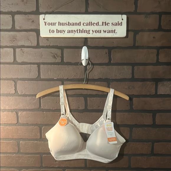 NWT Warners Full-Coverage Bra - Picture 1 of 6